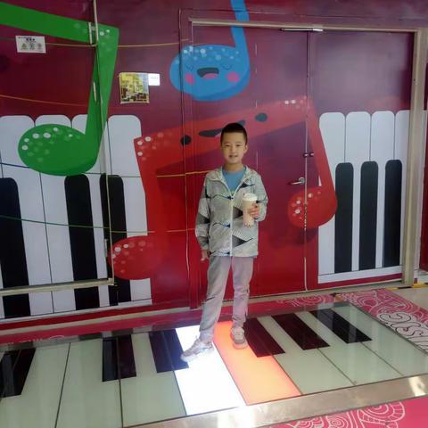 韦鑫源