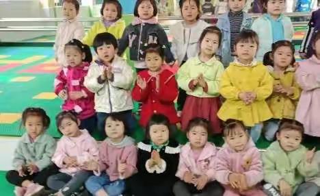 欢迎进入花卉幼儿园中班宝贝的多彩的幼儿园生活