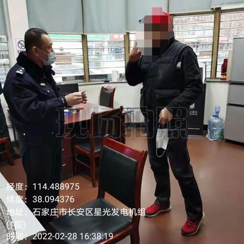 [环城交警大队红星北警务站]市民粗心丢失证件，民警热心帮忙归还