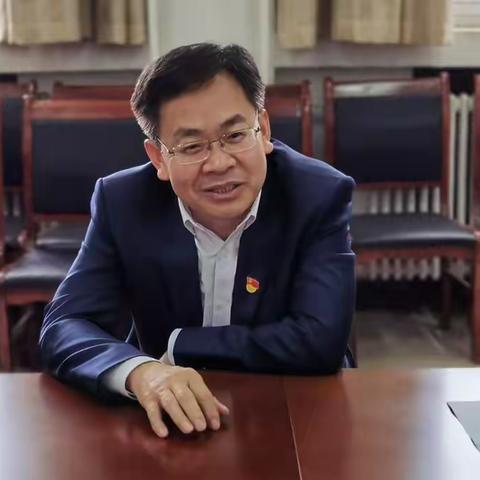 校长郭秋平参加机关第二党支部4月主题党日活动