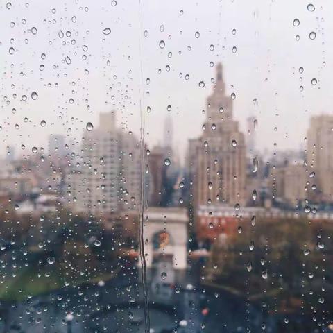 非爱情的雨季……
