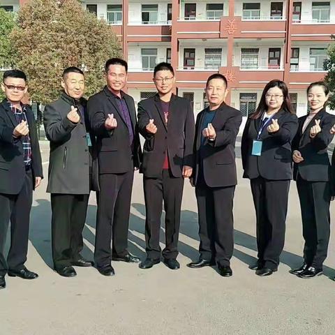 放肆了爱才不辜负这所校园