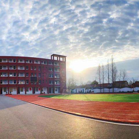 与灵魂为伴  窥见世界爱你的模样——战“疫”路上，我们拥抱阅读、细嗅墨香