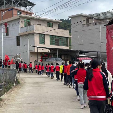 “弘扬革命精神·赓续红色基因”—永定区古竹中心小学清明祭英烈活动