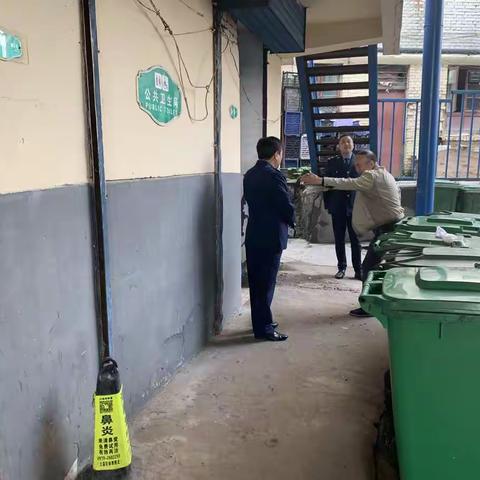 王益区农贸市场环境专项整治在行动