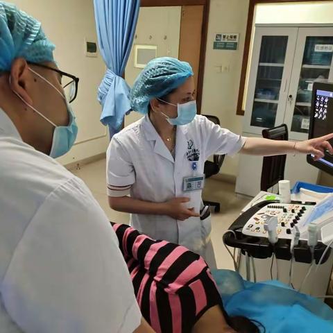 岳阳市中医医院首次成功开展经食道超声心动图检查