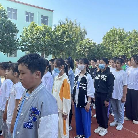 激扬青春，军训起航—仁兆中学初一学子军训纪实