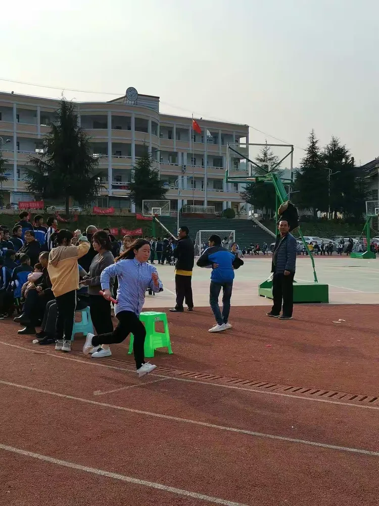 湄潭县西河中学纪念"12.9"运动会,文艺汇演精彩回顾