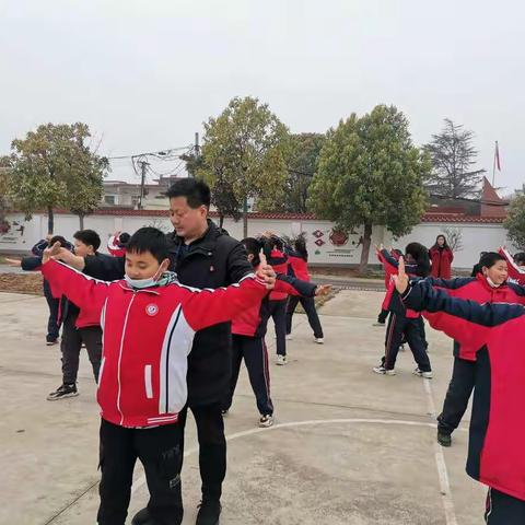 桃花潭水深千尺，不及老师送课情——记二十里屯小学送课活动纪实