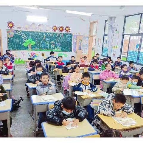 习硬笔楷书，杨中华文化—2022年下期四年级硬笔1班书法社团总结