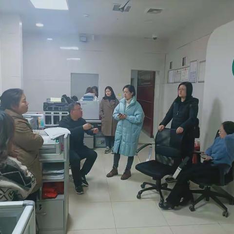 群策群力排万难，谱写银校合作新篇章
