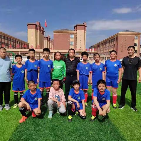 无限风光   始于足下——油篓沟镇中心小学足球比赛首传捷报