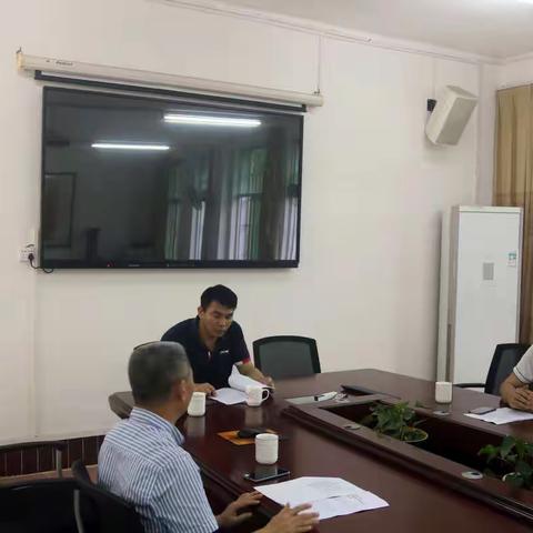 五指山市卫健委检查组赴我校进行开学前督导检查