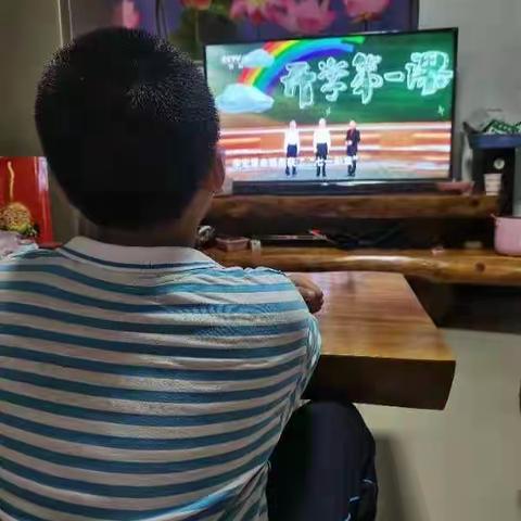 勐仑中心小学二年级开学第一课