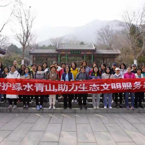 柳漫轻烟  健走佛慧