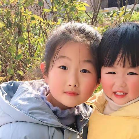 杨紫萱成长记录袋