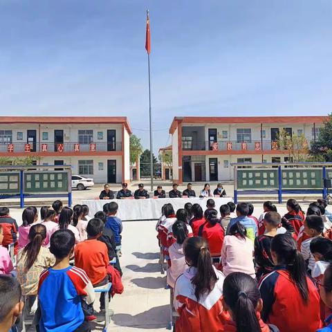 联防联控共携手 防范意识重培训，—富县交道中心小学夏季安全培训会纪实