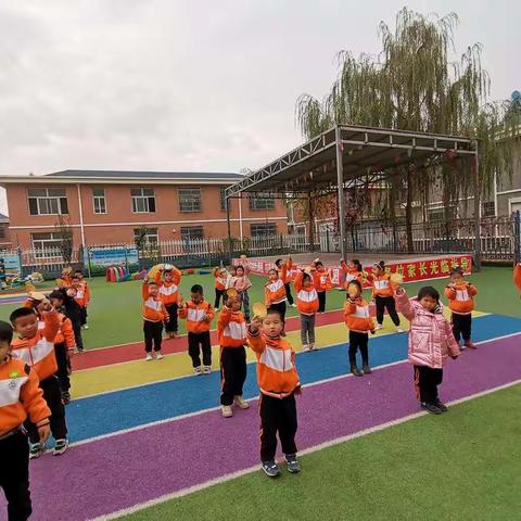 愉快的一周又结束了，快来看看小朋友这一周在幼儿园的精彩表现吧😄