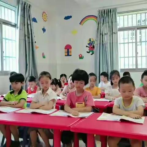 漳浦嘉禾幼儿园学前班七月孩子们的开心一夏