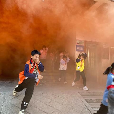 关水阁完小开展消防安全演练