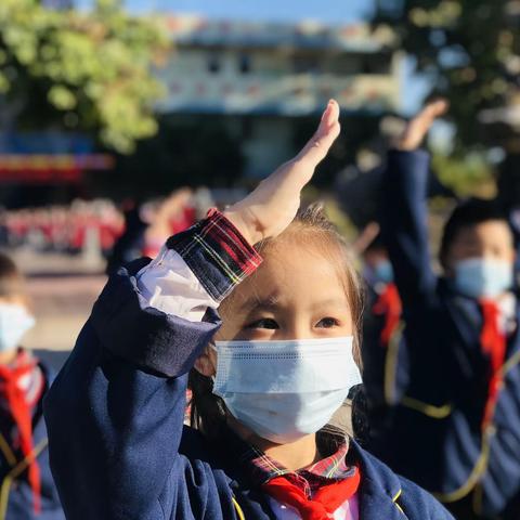 喜迎二十大 争做好少年——二七区刘胡垌小学建队日系列活动