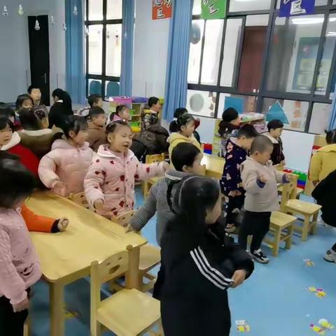 桐木镇中心幼儿园中五班——开学第二周纪实