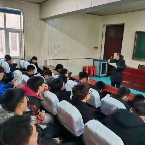 实施人文教育  弘扬传统文化