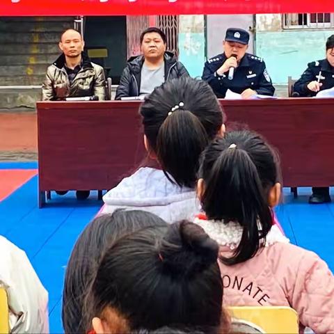 保靖县水田河小学“法制教育进校园”知识讲座