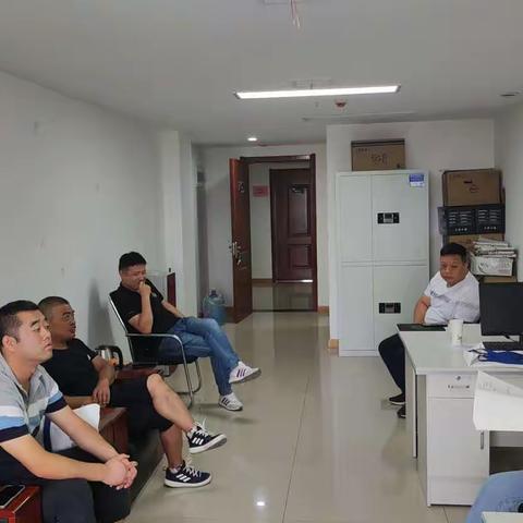 做好体检，全面清查——漳浒寨街道扎实开展第五次全国经济普查工作