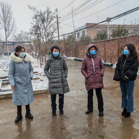 县政府副县长汪旭霞到兴华镇进行走访慰问