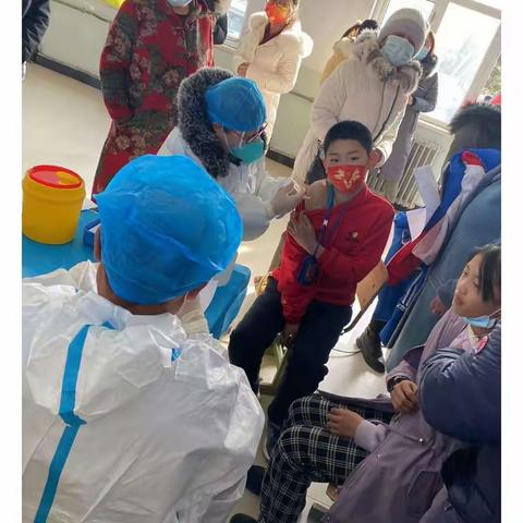 【相约冬奥—扛红旗、当先锋】察北小学严格落实疫情常态化防控工作