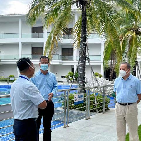 区政府副区长陈大飞陪同市流管办赴西岛社区调研民宿、旅租、出租屋管理工作