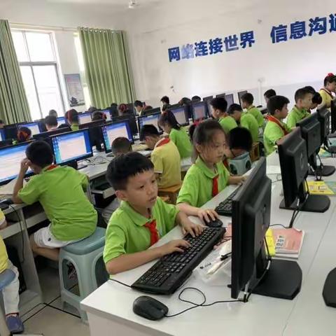 指尖律动，轻舞飞扬——记章江路小学2021-2022年第二学期电脑打字比赛活动