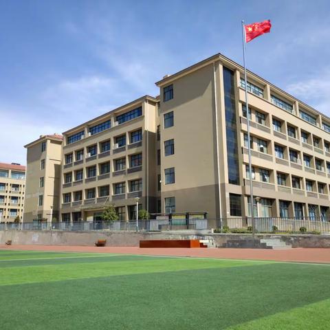 别样的开学典礼  别样的学习成长