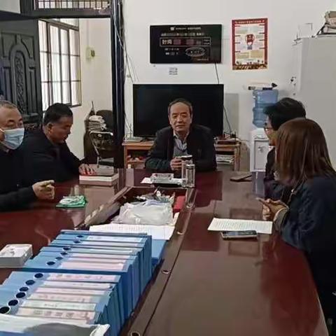 不忘初心 为民服务——记昭陵镇领导干部国庆假期的一天