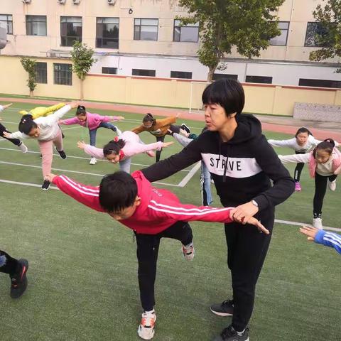 东风西路小学“不忘初心、牢记使命”主题系列活动之十九|全民健身  从娃娃抓起