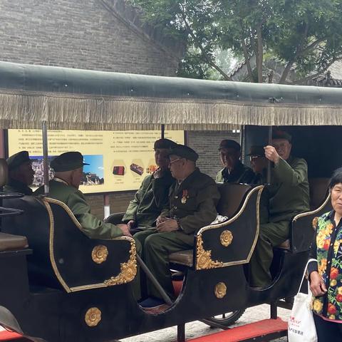 “青春无悔献国防，赤胆忠心永流芳”暨“革命树常青，一心跟党行”活动纪实