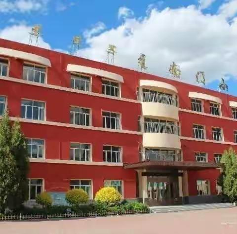 科尔沁区南门小学六年三班《我们毕业了》