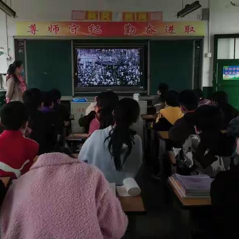 潘安湖唐庄小学利用德育课堂实施感恩教育