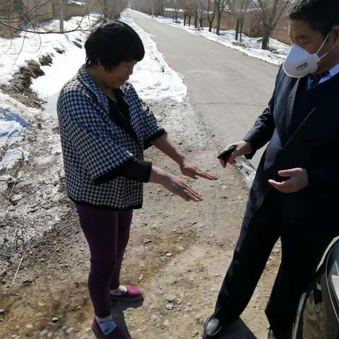 冰冷的疫情也无法阻止暖心的服务