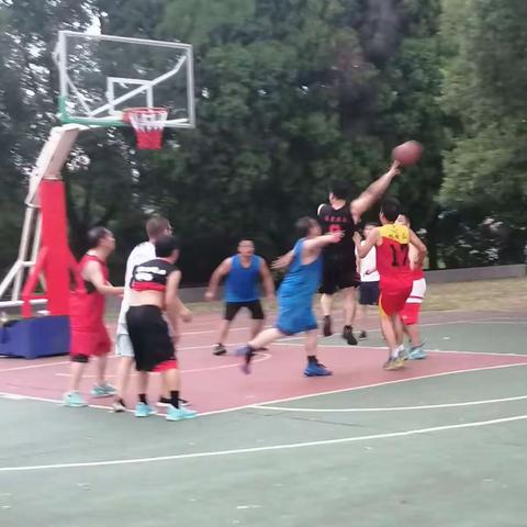 喜迎中秋国庆，幸福快乐四中——桂阳四中2019年成功举办“迎中秋  庆国庆”教职工篮球赛