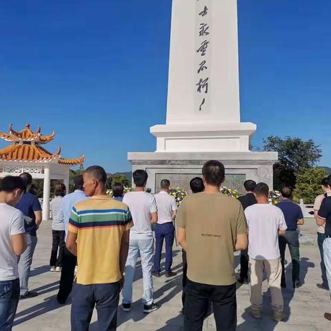 龙江村组织开展国家公祭日纪念活动