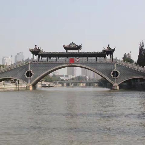 建构游戏故事：里运河上的桥