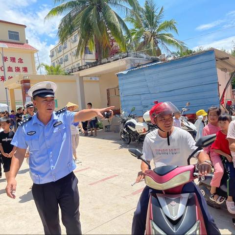 交巡警马岭中队深入辖区学校开展交通安全宣传活动