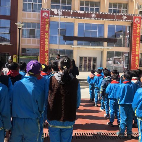 四月好春光，植树添新绿，为建党100周年献礼！