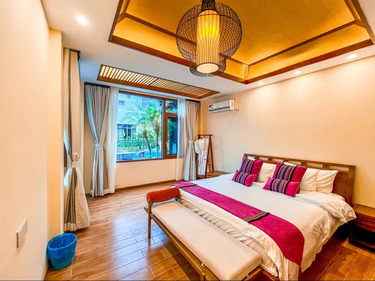 巴厘岛5房7床大泳池温泉十按摩恒温池别墅