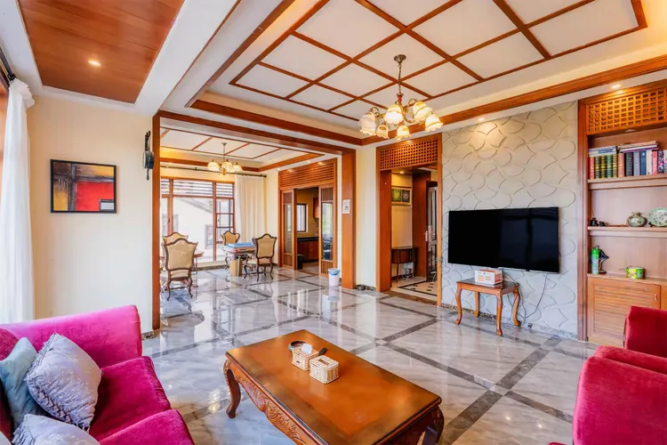 山顶棉兰风情5房9床泳池温泉别墅