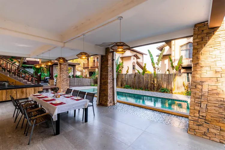 山顶棉兰风情5房9床泳池温泉别墅