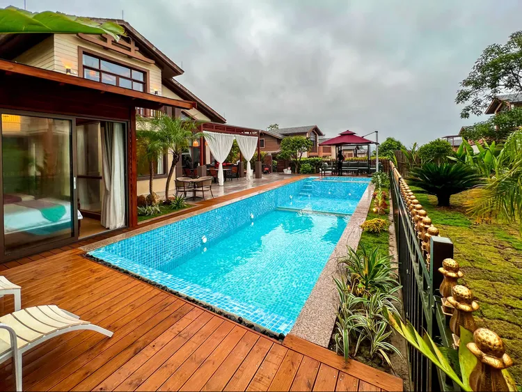 巴厘岛5房7床大泳池温泉十按摩恒温池别墅