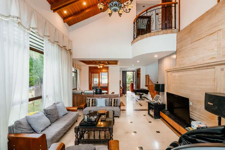 清远佛冈~巴厘岛4房5床超大花园大泳池温泉度假别墅